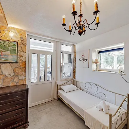 Olive Grove House וילה *