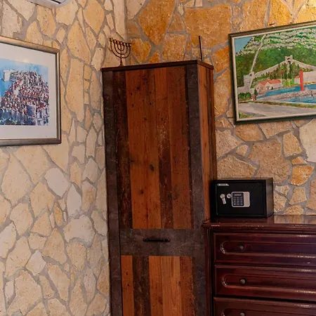 Olive Grove House *