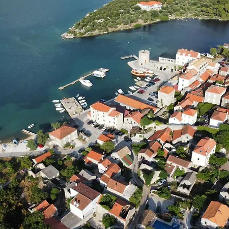 Villa Olive Grove House *
