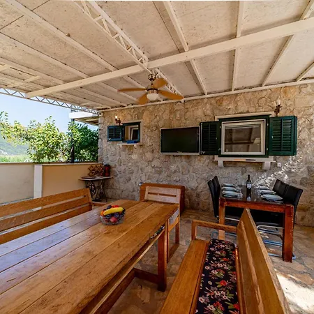 Villa Olive Grove House