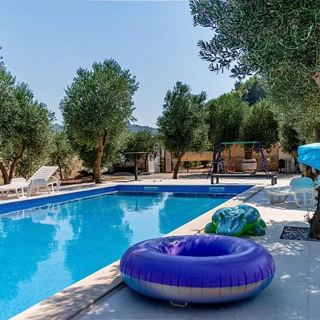 빌라 Olive Grove House *