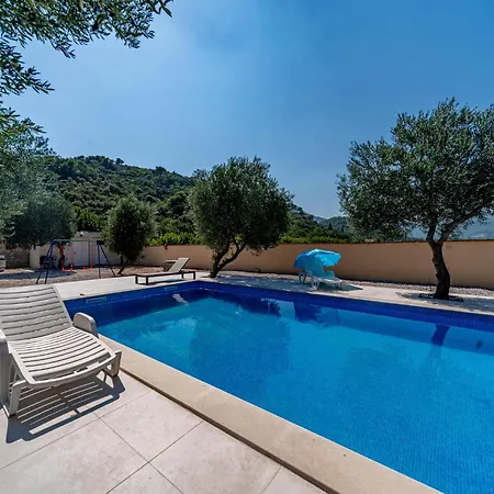Villa Olive Grove House