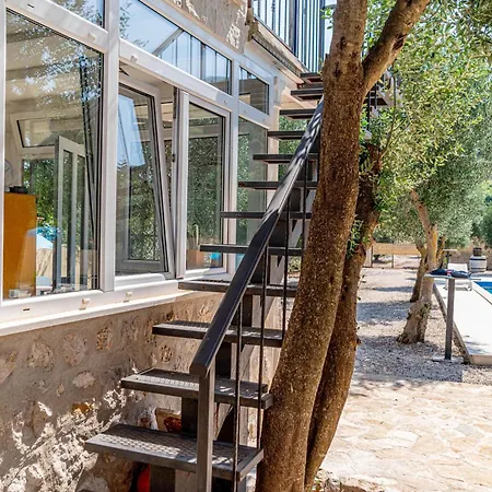 빌라 Olive Grove House 스톤