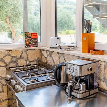 Olive Grove House 스톤
