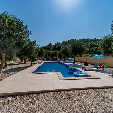 Villa Olive Grove House