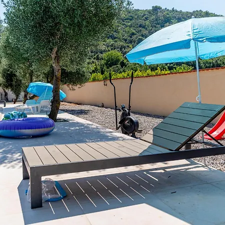 Villa Olive Grove House *